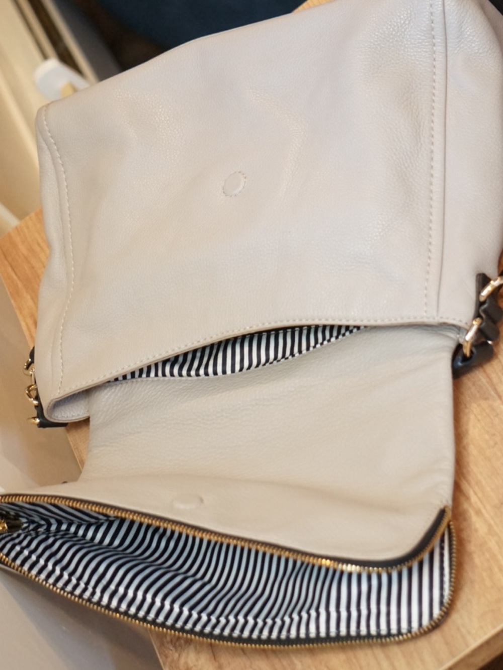 kate spade Beige Shoulder Bag with Black Trim - Picture 5 of 13